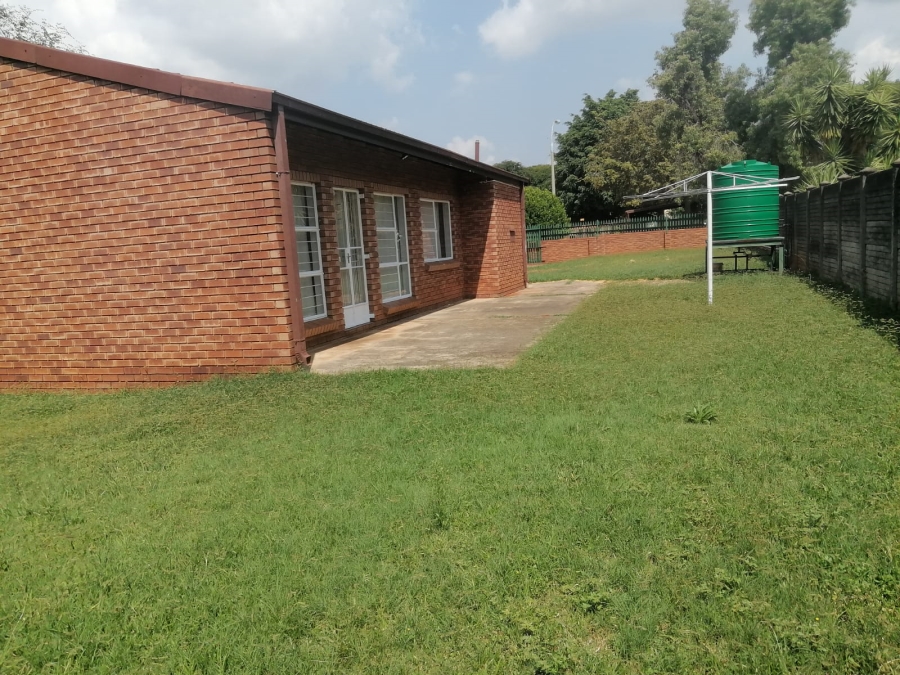 To Let 3 Bedroom Property for Rent in Geelhoutpark North West